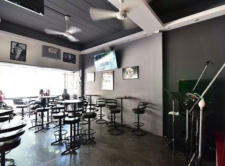 Escobar Guesthouse Jomtien Beach Εξωτερικό φωτογραφία