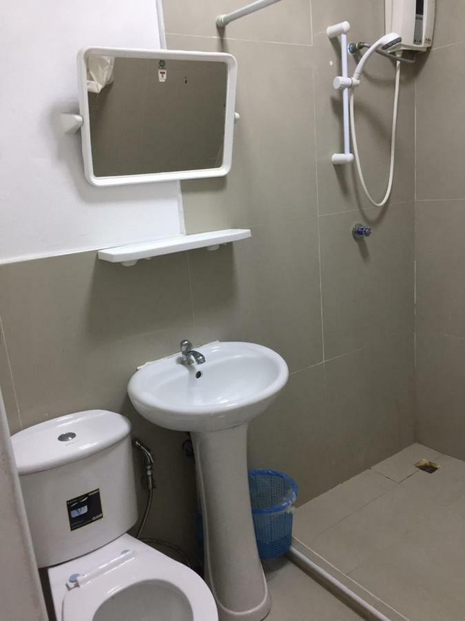Escobar Guesthouse Jomtien Beach Εξωτερικό φωτογραφία