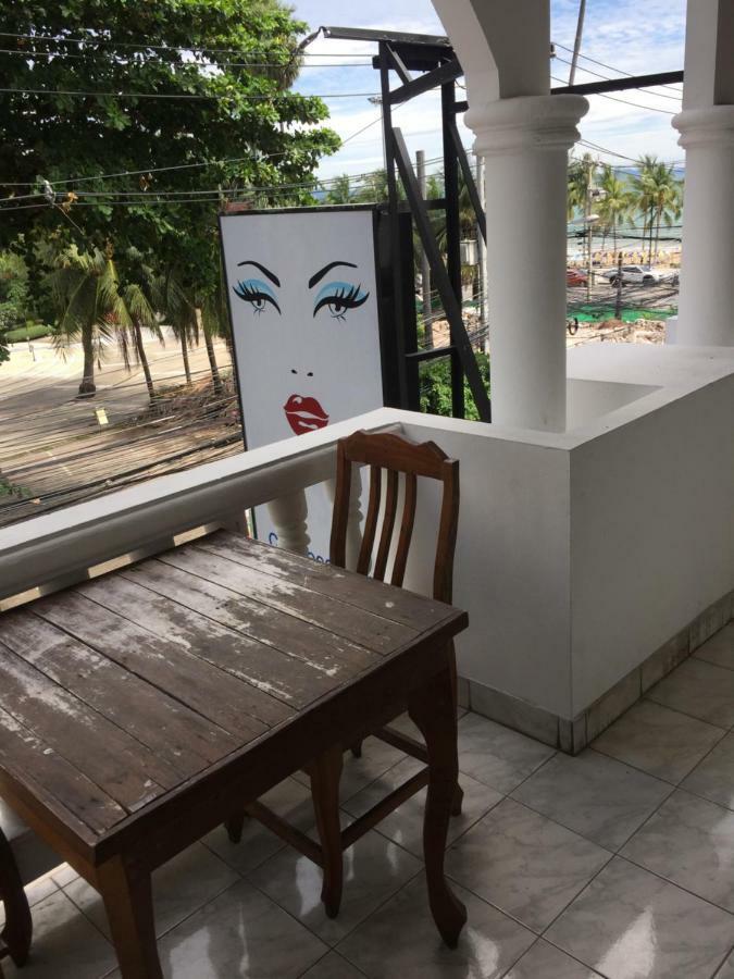 Escobar Guesthouse Jomtien Beach Εξωτερικό φωτογραφία