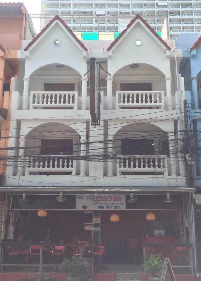 Escobar Guesthouse Jomtien Beach Εξωτερικό φωτογραφία