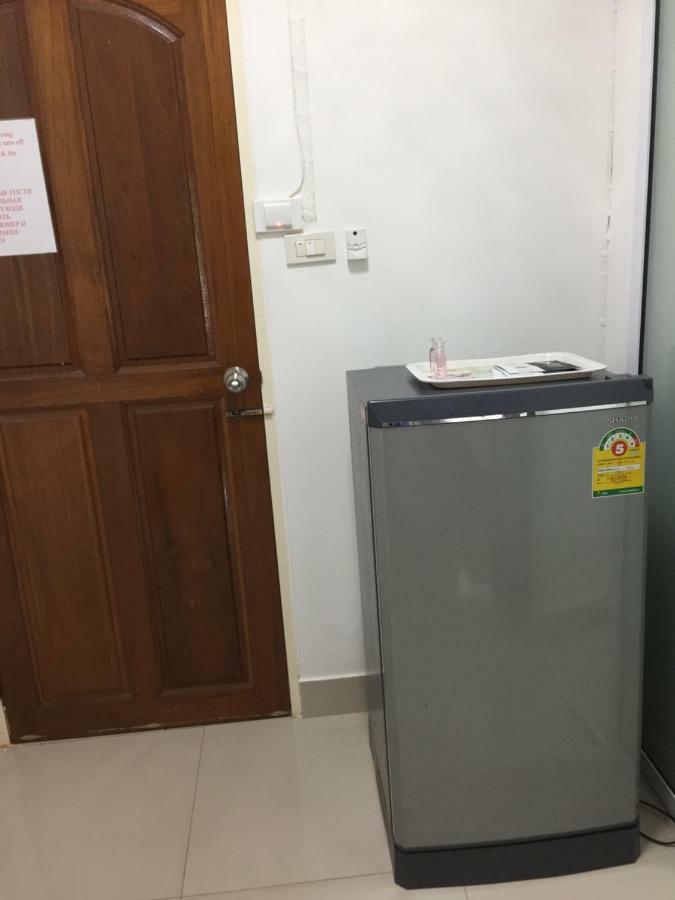 Escobar Guesthouse Jomtien Beach Εξωτερικό φωτογραφία