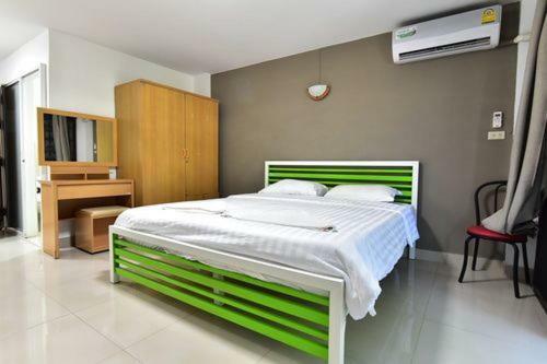 Escobar Guesthouse Jomtien Beach Εξωτερικό φωτογραφία