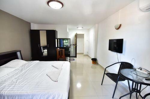 Escobar Guesthouse Jomtien Beach Εξωτερικό φωτογραφία