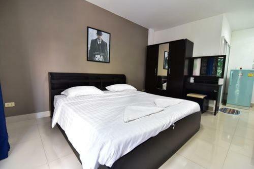 Escobar Guesthouse Jomtien Beach Εξωτερικό φωτογραφία