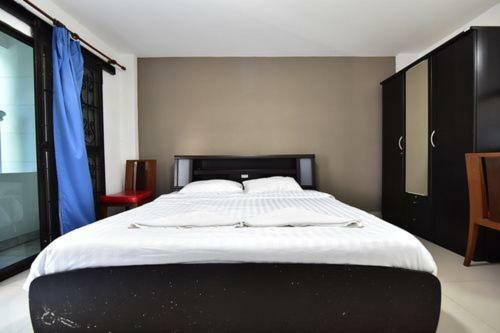 Escobar Guesthouse Jomtien Beach Εξωτερικό φωτογραφία