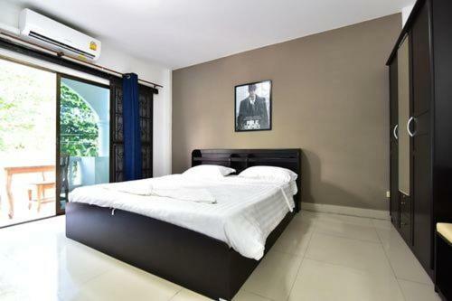 Escobar Guesthouse Jomtien Beach Εξωτερικό φωτογραφία